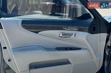 Седан Lexus LS 2007 в Врадіївці