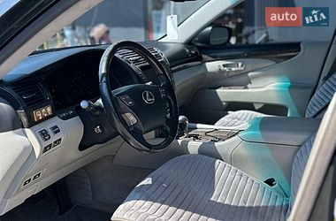 Седан Lexus LS 2007 в Врадіївці