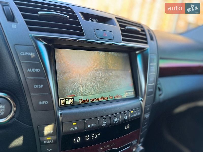 Седан Lexus LS 2008 в Киеве