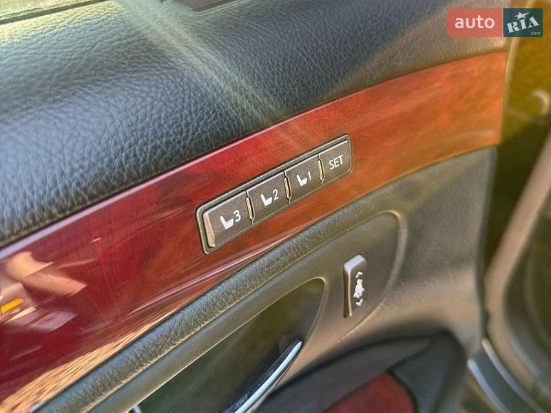 Седан Lexus LS 2008 в Киеве