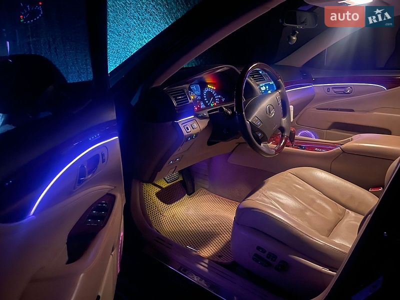 Седан Lexus LS 2007 в Киеве