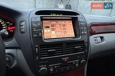 Седан Lexus LS 2001 в Киеве