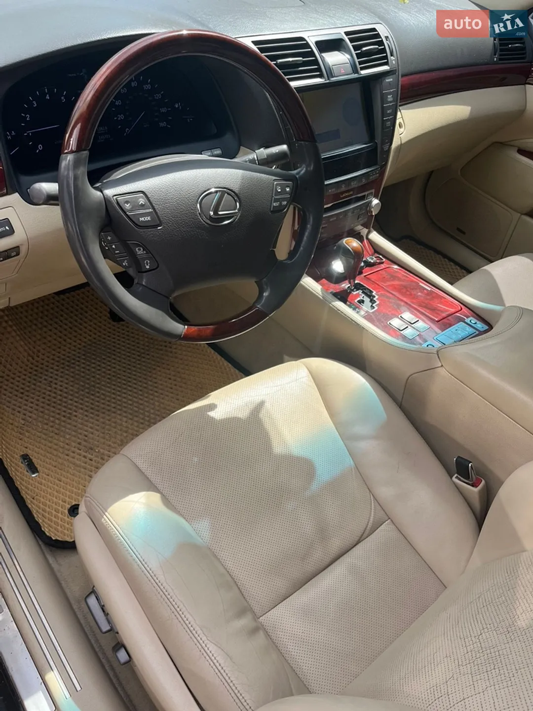 2011 Lexus LS - мініатюра 10