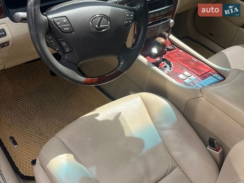 Седан Lexus LS 2011 в Миколаєві