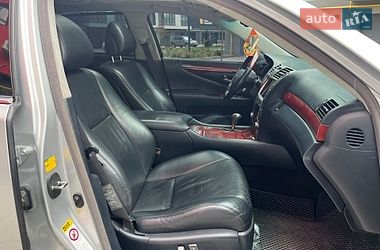 Седан Lexus LS 2007 в Івано-Франківську