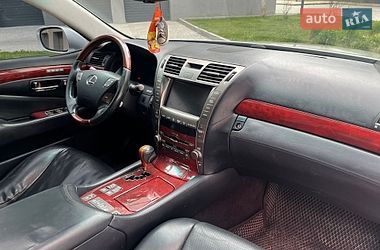 Седан Lexus LS 2007 в Івано-Франківську