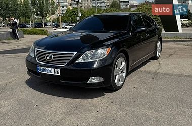 Седан Lexus LS 2008 в Дніпрі