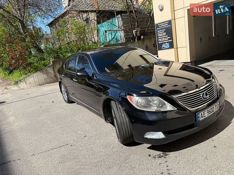 Седан Lexus LS 2007 в Днепре