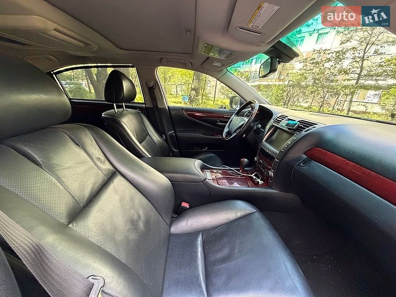 Седан Lexus LS 2007 в Дніпрі