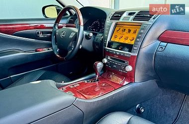 Седан Lexus LS 2011 в Киеве