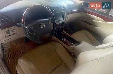 Седан Lexus LS 2007 в Вишгороді