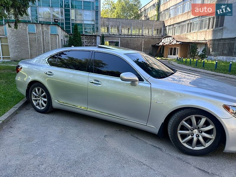 Седан Lexus LS 2007 в Черновцах фото 4 Седан Lexus LS 2007 в Черновцах