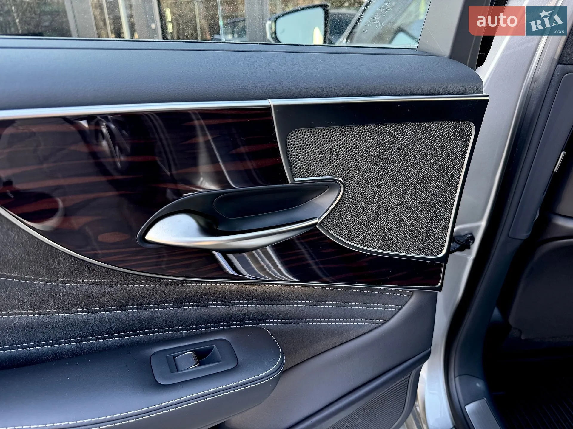 2020 Lexus LS - мініатюра 28