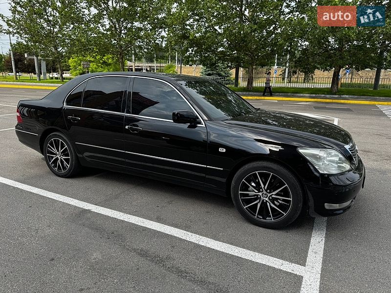 2005 Lexus LS, VIN JTHBN36F105022131:plate — фото 1 (autoria)