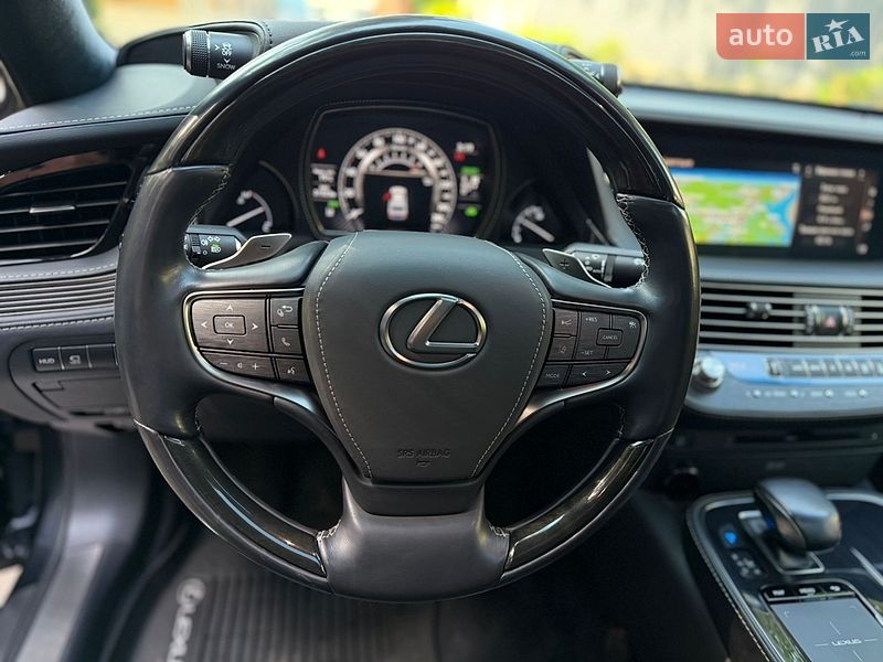 Седан Lexus LS 2018 в Киеве
