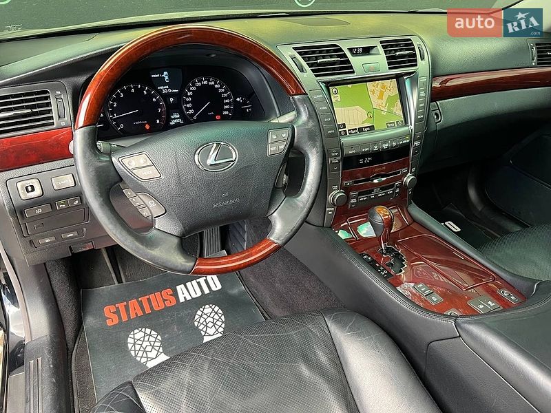 Седан Lexus LS 2008 в Хмельницком