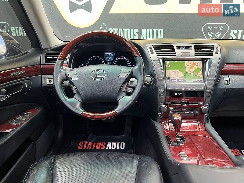Седан Lexus LS 2008 в Хмельницком