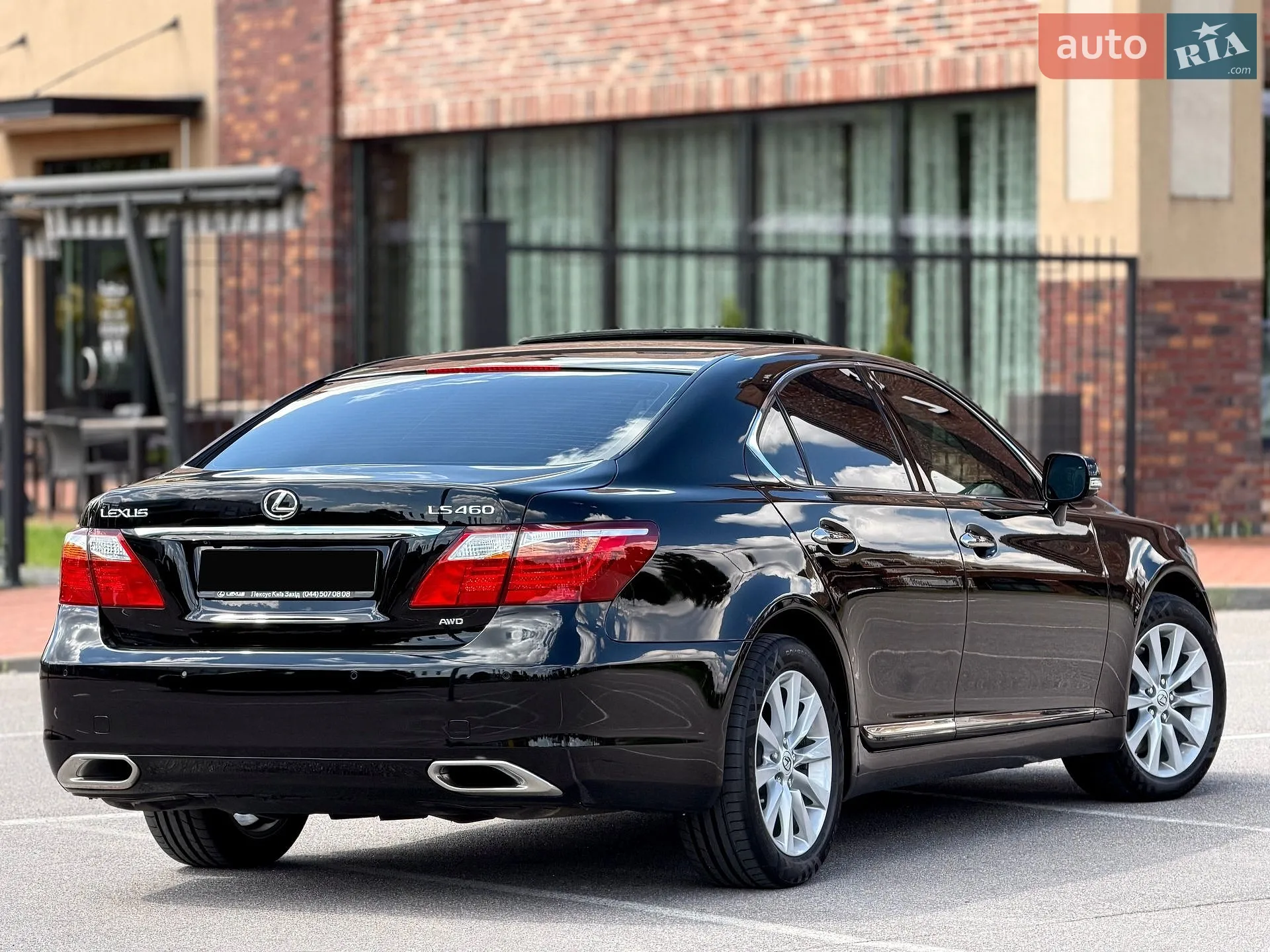 2010 Lexus LS - мініатюра 21