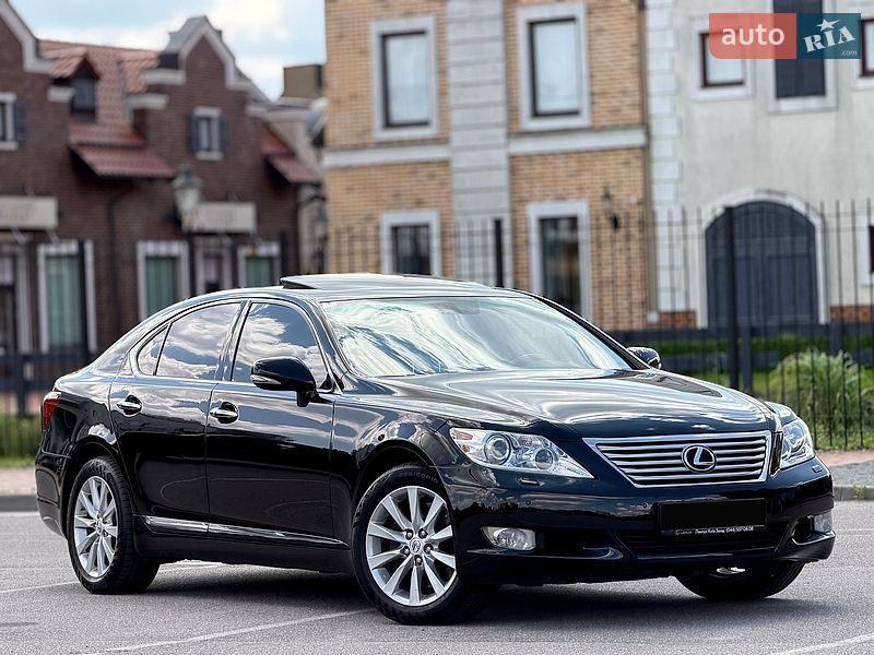Седан Lexus LS 2010 в Києві