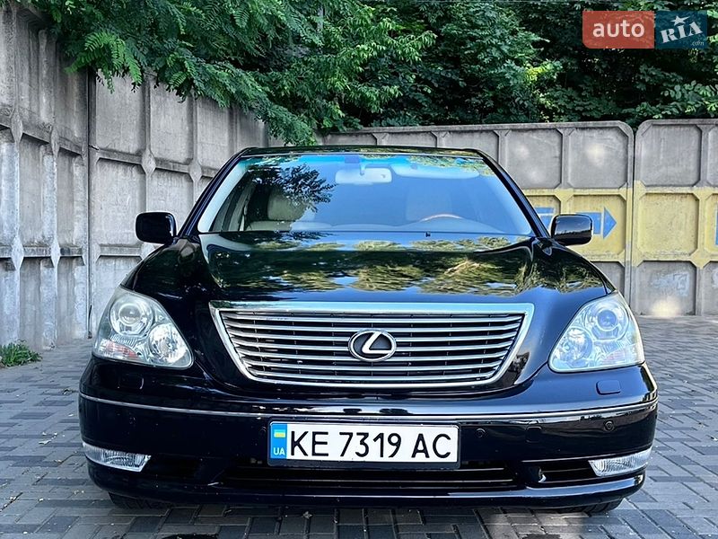 Lexus LS 2004