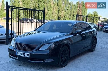 Седан Lexus LS 2007 в Кременчуці