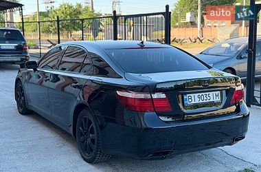Седан Lexus LS 2007 в Кременчуці