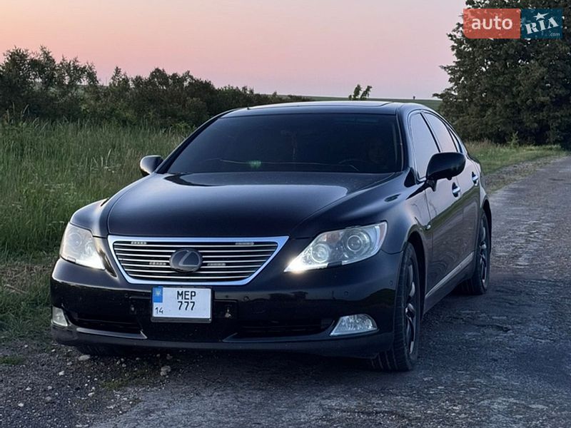 Седан Lexus LS 2007 в Бродах