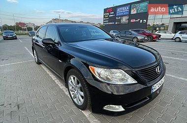 Седан Lexus LS 2007 в Калуше