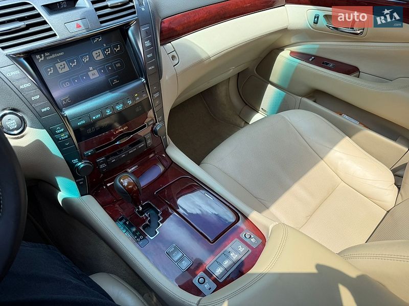 Седан Lexus LS 2007 в Одессе