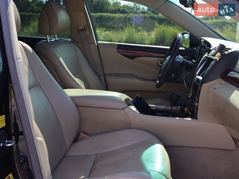 Седан Lexus LS 2007 в Полтаве