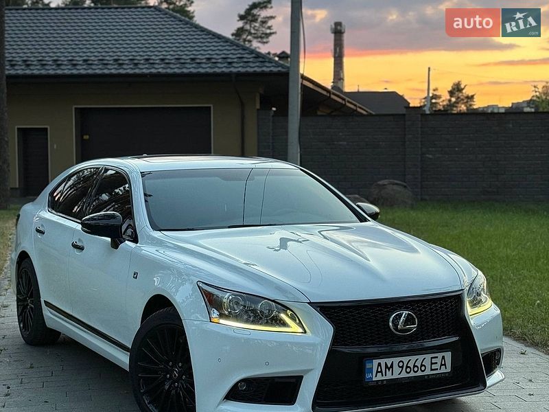 Lexus LS 2014