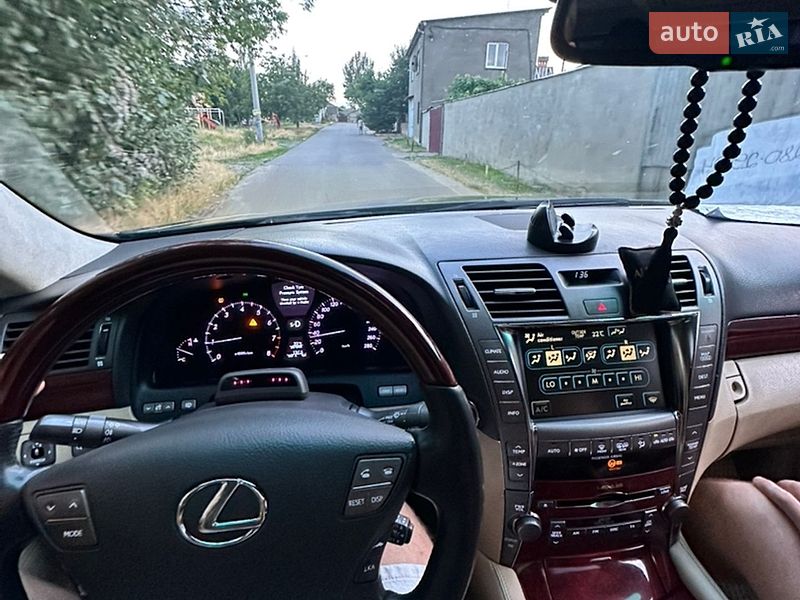 Седан Lexus LS 2007 в Одессе