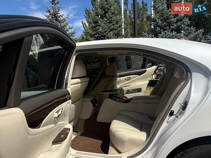 Седан Lexus LS 2007 в Одесі