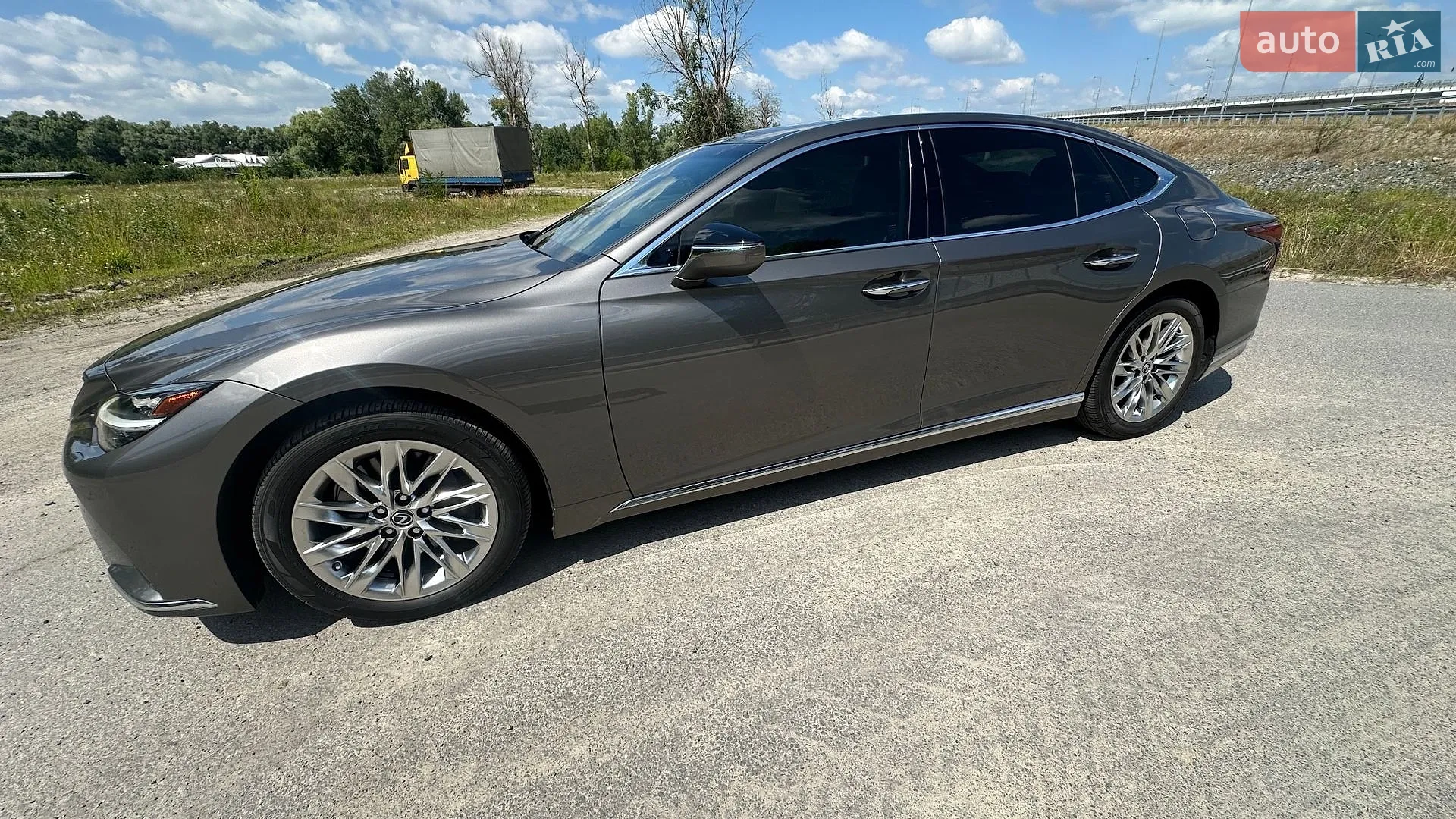 2020 Lexus LS - мініатюра 4