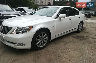 Седан Lexus LS 2008 в Києві
