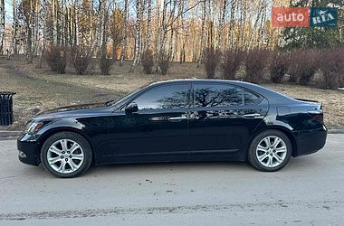 Седан Lexus LS 2008 в Тернополе