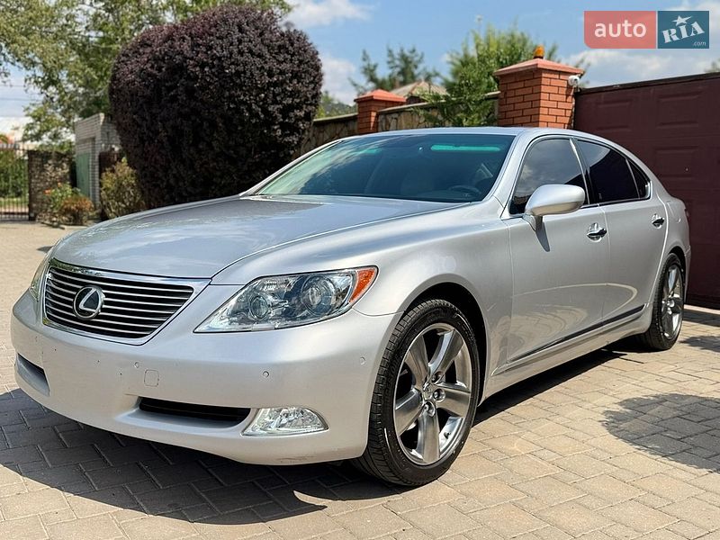 Седан Lexus LS 2007 в Миколаєві