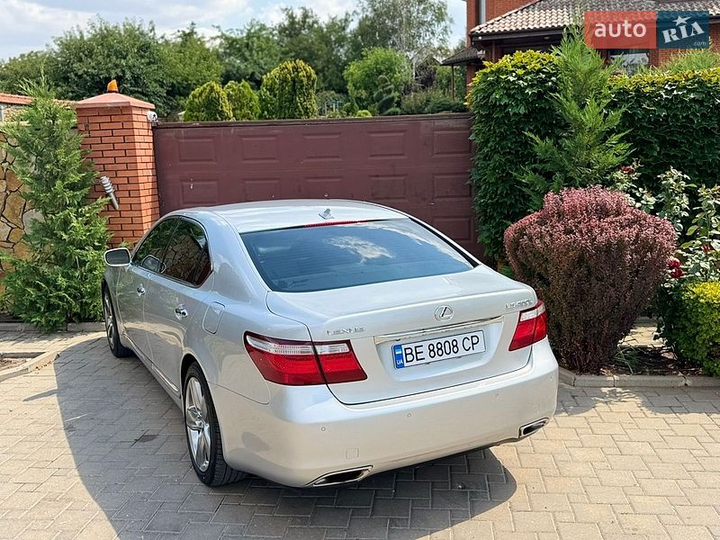 Седан Lexus LS 2007 в Миколаєві