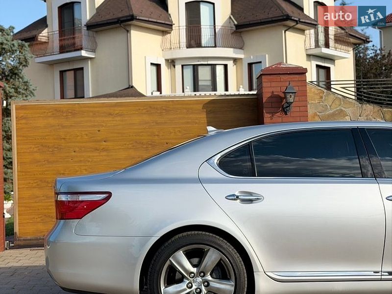 Седан Lexus LS 2007 в Миколаєві