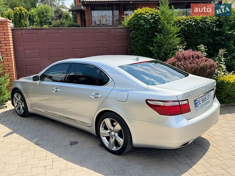 Седан Lexus LS 2007 в Миколаєві