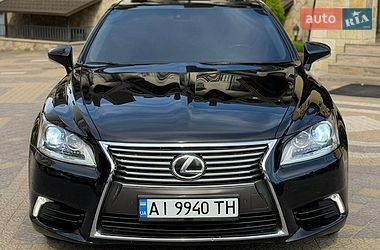 Седан Lexus LS 2012 в Тернополі