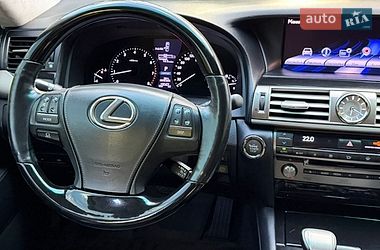 Седан Lexus LS 2012 в Тернополі