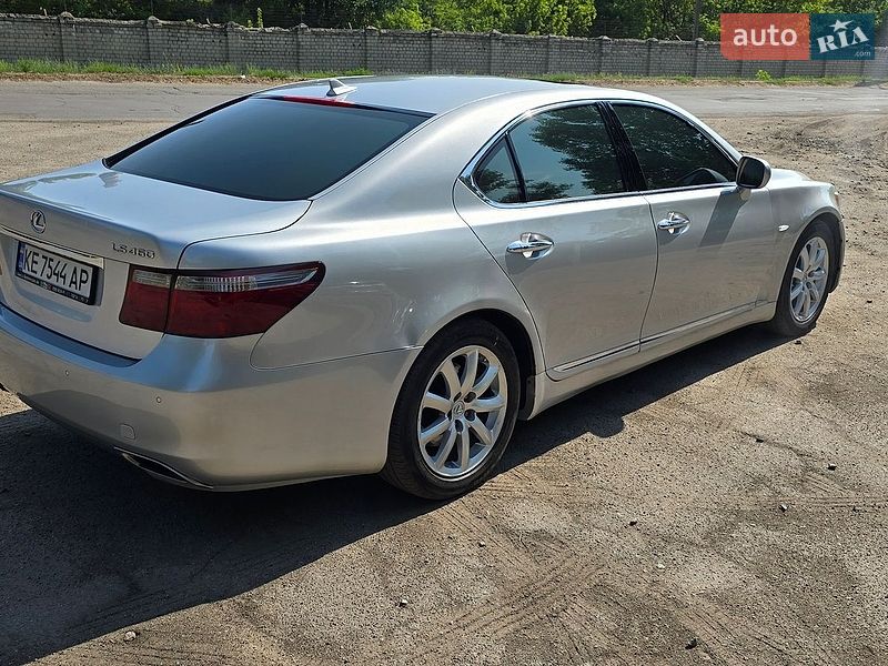 Седан Lexus LS 2007 в Самарі
