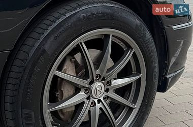Седан Lexus LS 2002 в Києві