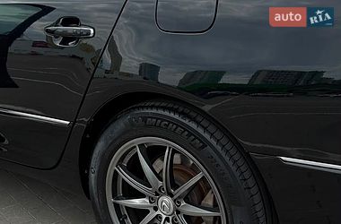 Седан Lexus LS 2002 в Києві