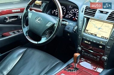 Седан Lexus LS 2008 в Дніпрі
