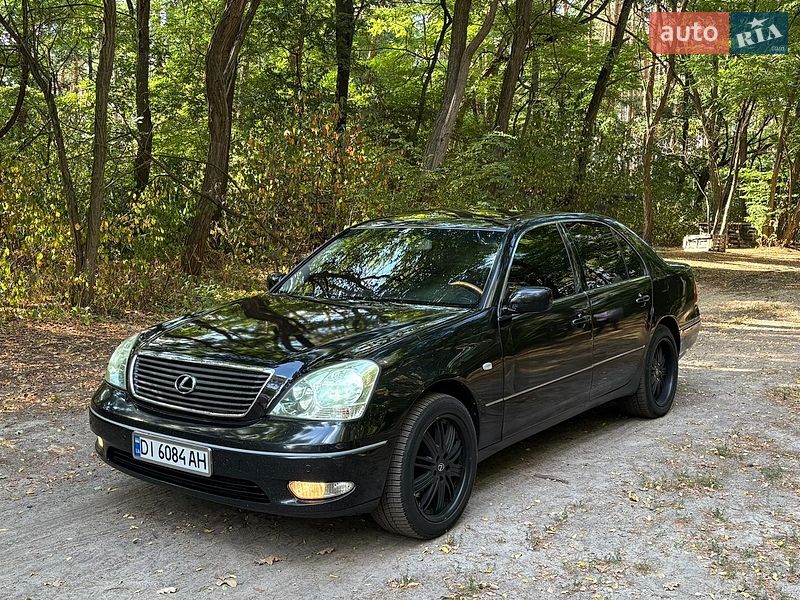 Седан Lexus LS 2003 в Буче