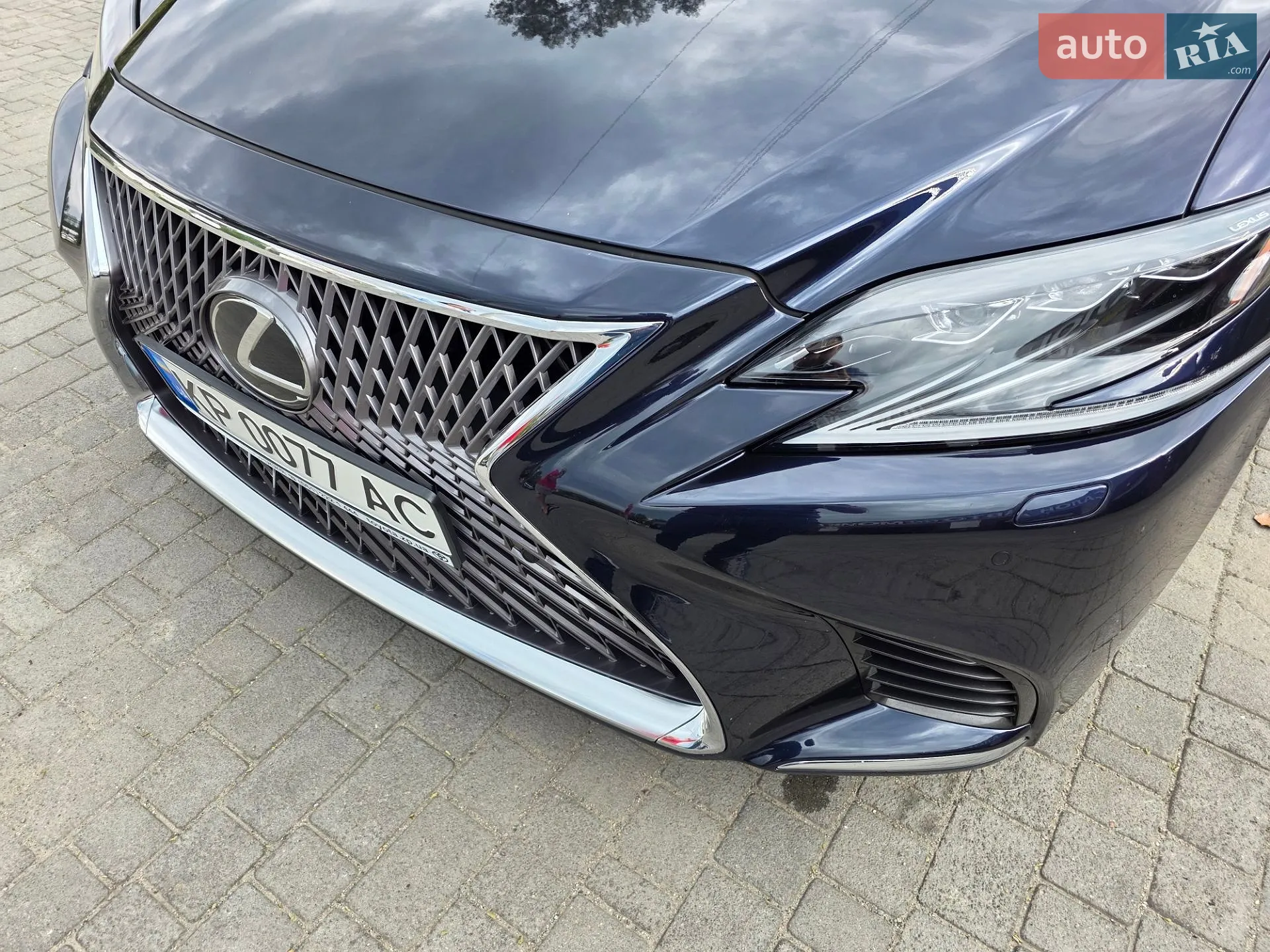 2019 Lexus LS - мініатюра 9