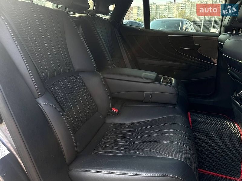 Седан Lexus LS 2018 в Києві