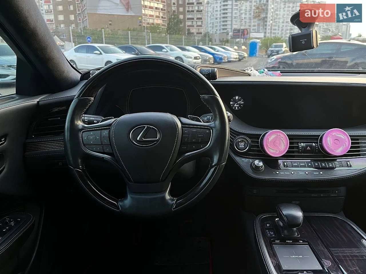 2018 Lexus LS - мініатюра 16